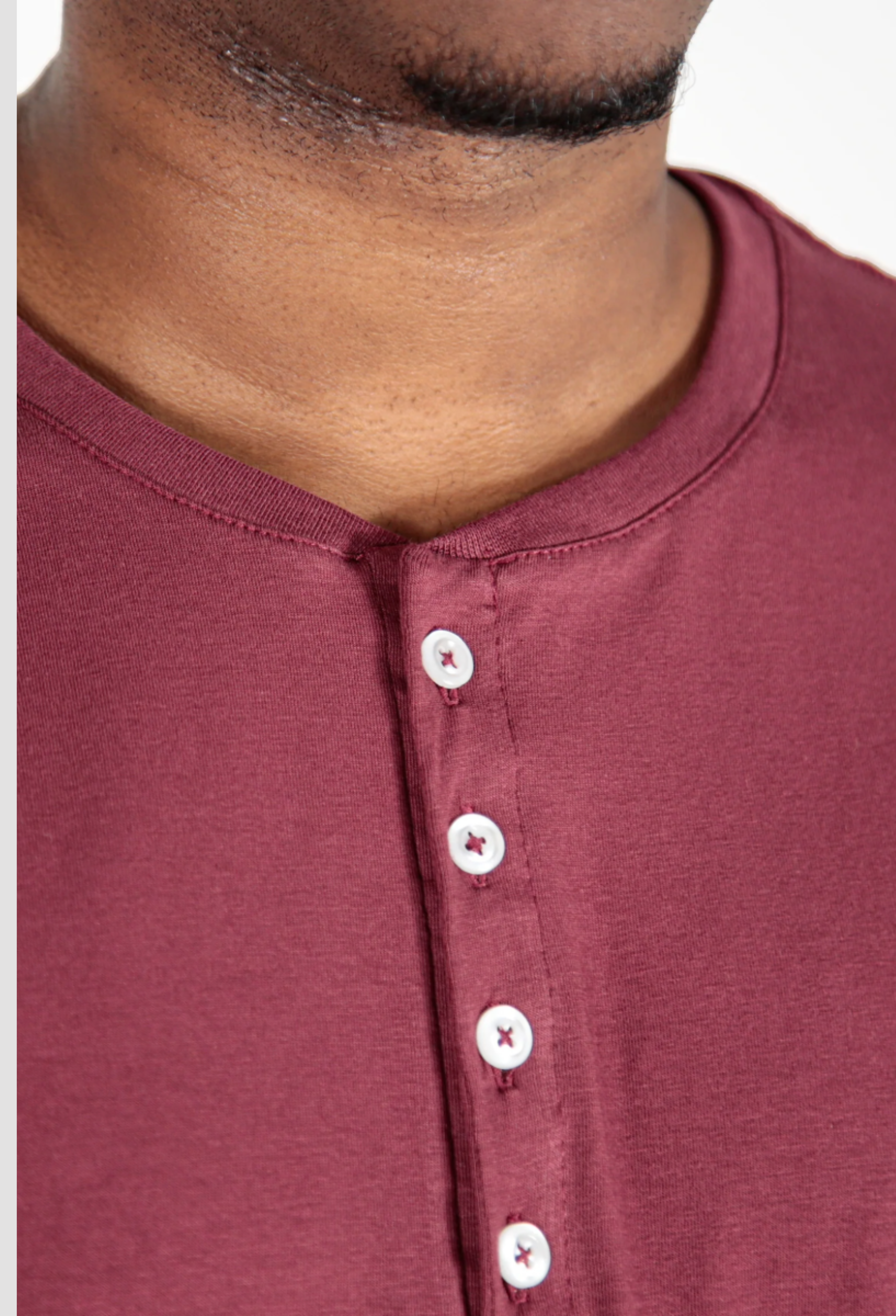 Camiseta Henley Egípcio Gola Padre ÀS Clube