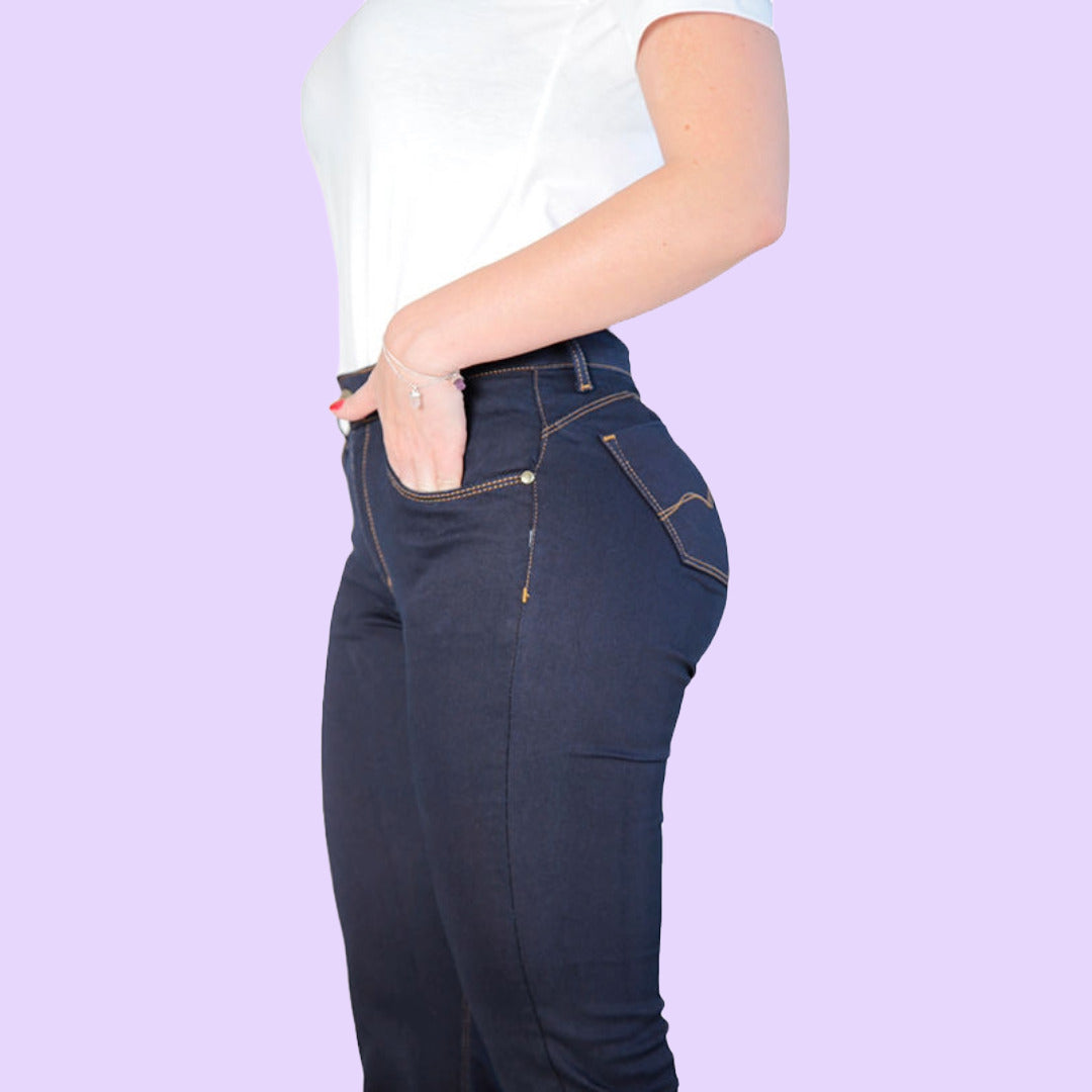 Calça Jeans Semi-Flare Feminina Marinho AS Clube